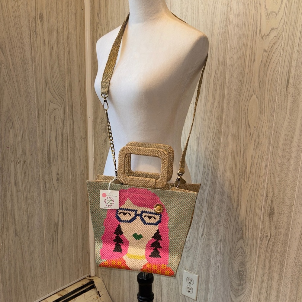 Woven Straw Tote with Pink Hair Girl Motif - Unbranded - Picture 12 of 12